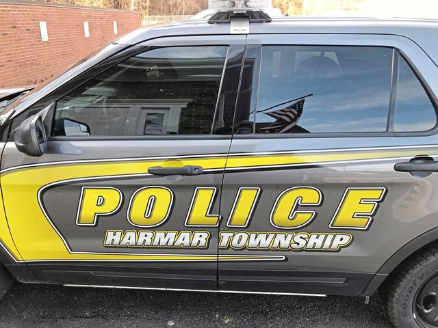 2161961_web1_vnd-DriverHitsPoliceCar-010920