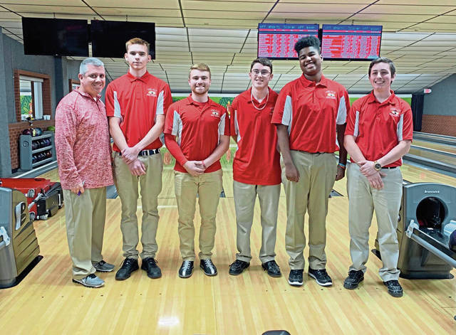 Penn Hills bowling teams leading East division