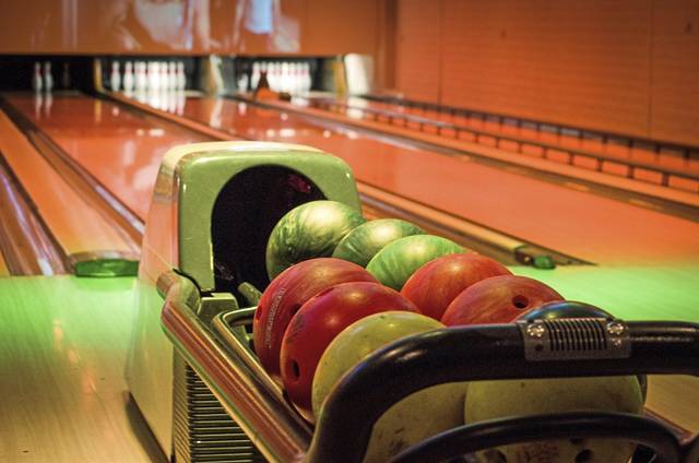 Gateway bowlers rely on team concept