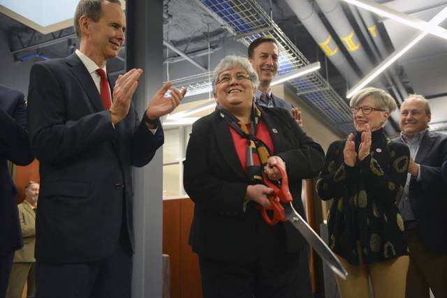La Roche unveils $6.5 million Palumbo Science Center renovation<span class="headline-video">Video <i class="fa-solid fa-circle-play"></i></span>