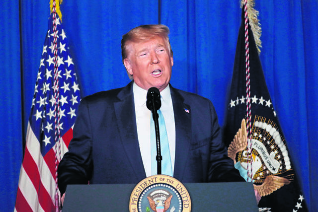 2181836_web1_trump