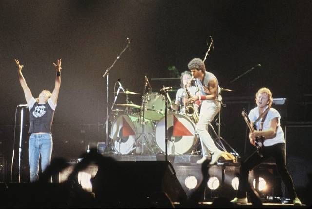 2182067_web1_gtr-liv-foreigner-01-011420