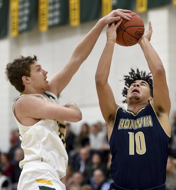 Zach Rocco shares spotlight as Penn-Trafford rolls over Norwin