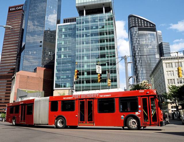 2197363_web1_Bus