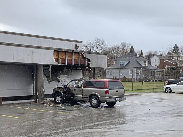 2232973_web1_gtr-postofficefire
