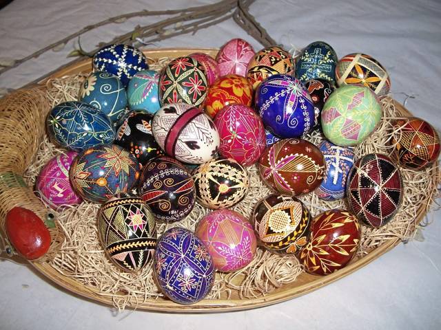 Ross hosting class on ancient art of ‘pysansky’ egg decorating