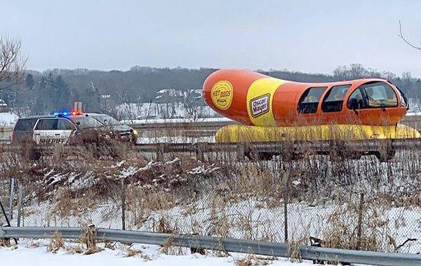 2247403_web1_ptr-WeinerPulledOver-012920