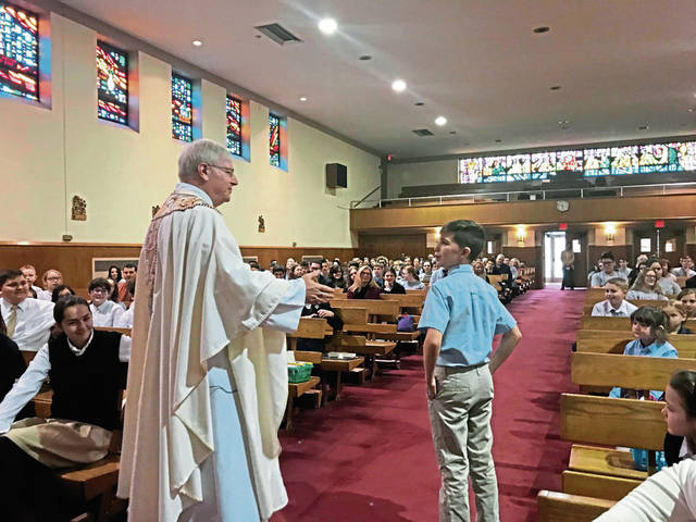 2248357_web1_VND-CATHOLICSCHOOLMASS