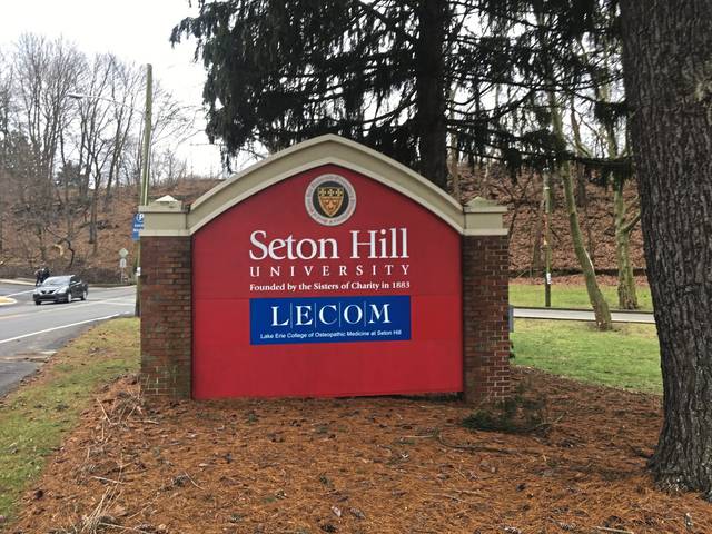 2252681_web1_gtr-SetonHillbook-012920
