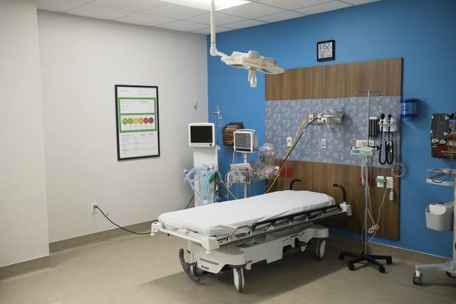 2256991_web1_gtr-HosptialOpening013-110919