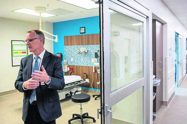 2256991_web1_gtr-HosptialOpening014-110919