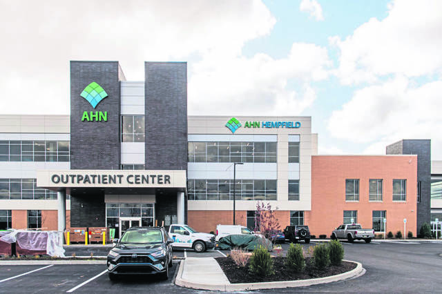 2256991_web1_gtr-HosptialOpening015-110919