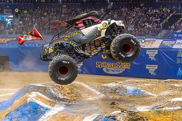 2255615_web1_gtr-tk-monsterjam6-020620