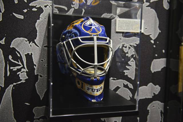 2262265_web1_ptr-hockeyhistory4-020120