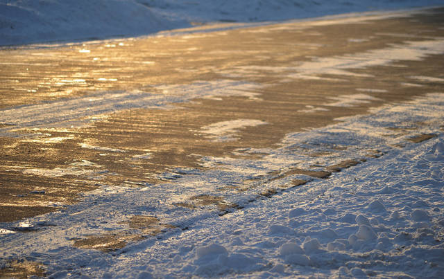 2269239_web1_SnowRoadB