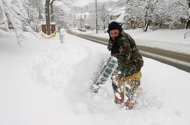2277054_web1_ptr-snowmageddon-005