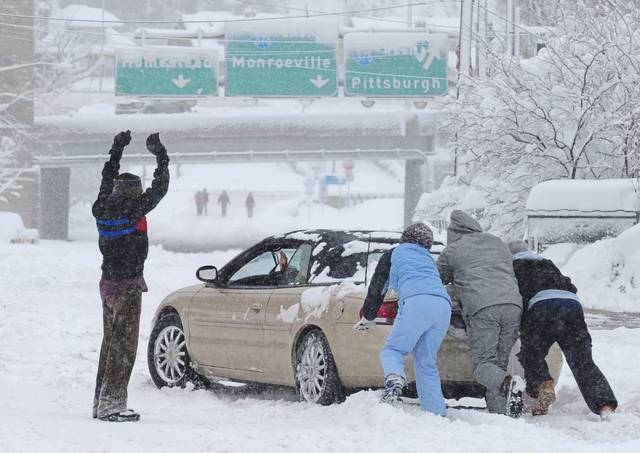 2277054_web1_ptr-snowmageddon-010