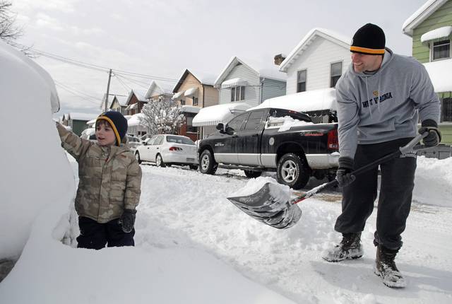 2277054_web1_ptr-snowmageddon-016