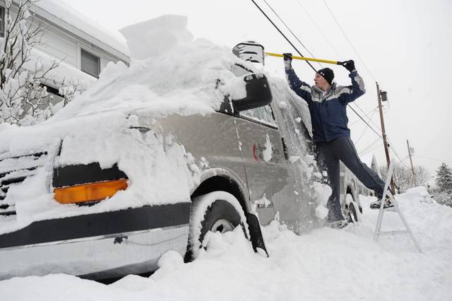 2277054_web1_ptr-snowmageddon-021