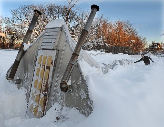 2277054_web1_ptr-snowmageddon-022