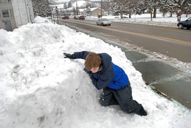 2277054_web1_ptr-snowmageddon-074