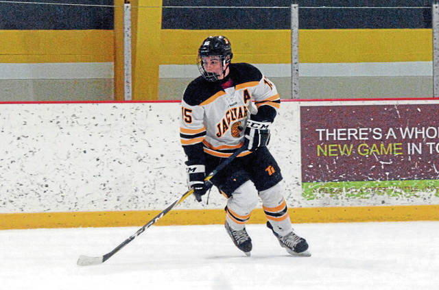 Players from basketball families star for Thomas Jefferson hockey team