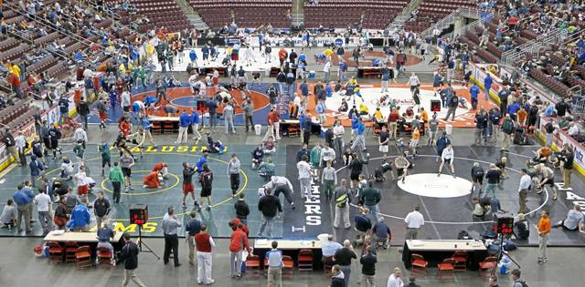 PIAA team wrestling tournament: Waynesburg slides by Central Dauphin