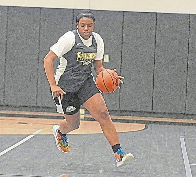 Shegog’s buzzer-beating layup lifts Gateway over Plum for Section 2-5A title<span class="headline-video">Video <i class="fa-solid fa-circle-play"></i></span>