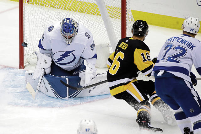 Jason Zucker makes Penguins debut with Sidney Crosby on Penguins' top line