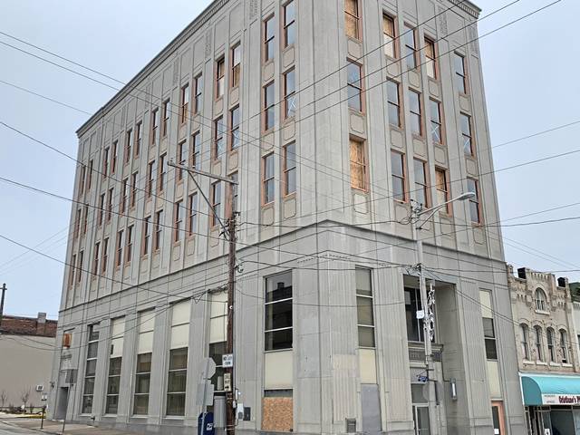 2311718_web1_gtr-jeanbuilding