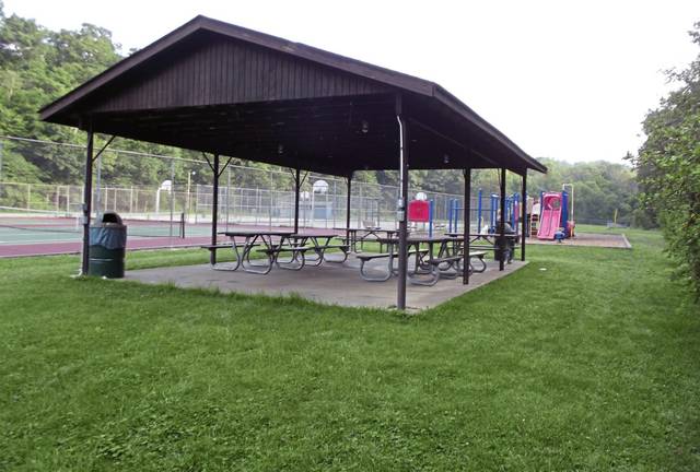 2323615_web1_ms-LO-bearhollow-071819
