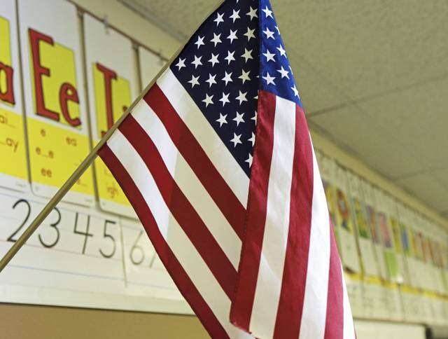 2323626_web1_web-classflag