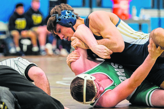 A-K Valley wrestling notebook: Seven wrestlers earn top seeds for sectionals tournament