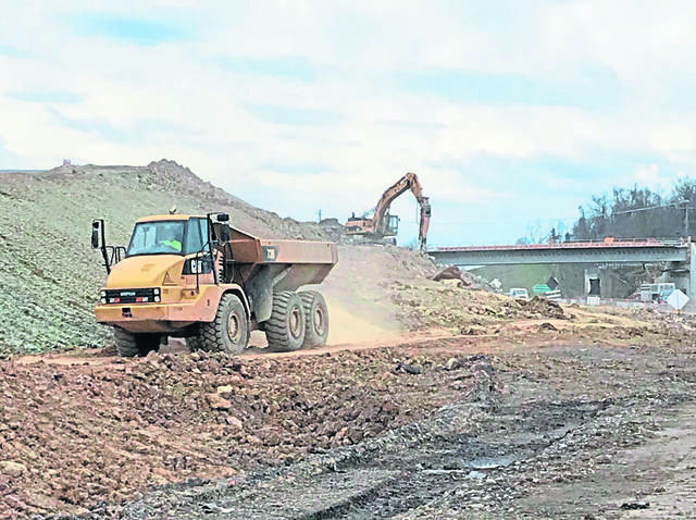 2343285_web1_gtr-RoadWorkSeasonA-040919