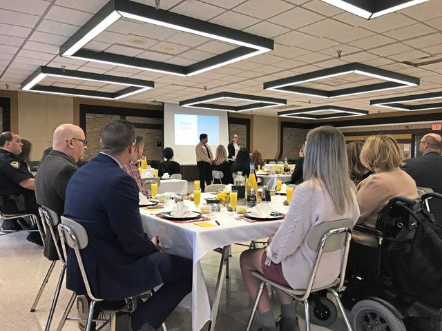 2373378_web1_gtr-BusinessBrunch59-010319