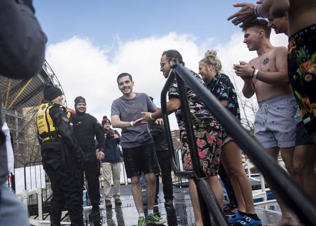 2385751_web1_gtr-Specialplunge011-022920