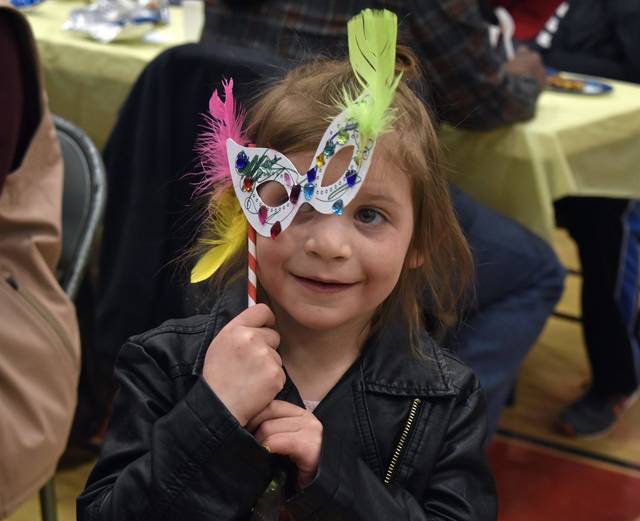 North Hills jazz band provides sounds of the season for annual Mardi Gras celebration