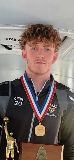 A-K Valley athletes of the week: Highlands’ Johnny Crise and Fox Chapel’s Sophie Shao