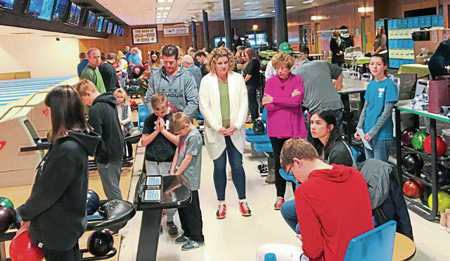 2417270_web1_vnd-bowlingforblessings4-030920