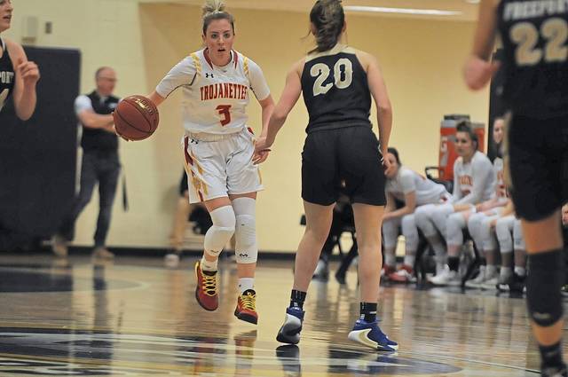 North Catholic girls stave off upset bid from Freeport in PIAA 1st round