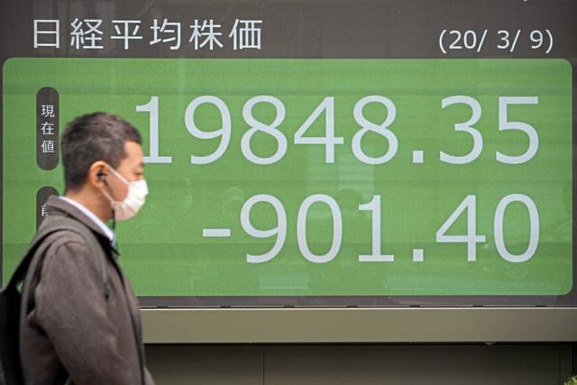 2425918_web1_ap20069080052016