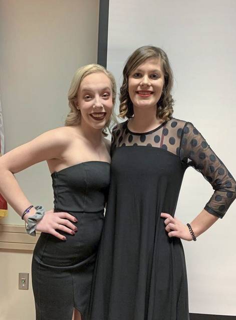 Hampton students showcase skills during cosmetology open house