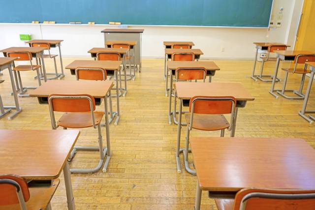 Hampton school board supports charter  school reform