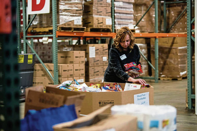 2460056_web1_gtr-lo-FoodBank001-031620