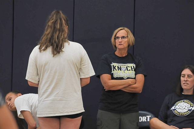 2465105_web1_vnd-Knochvolley01-082819