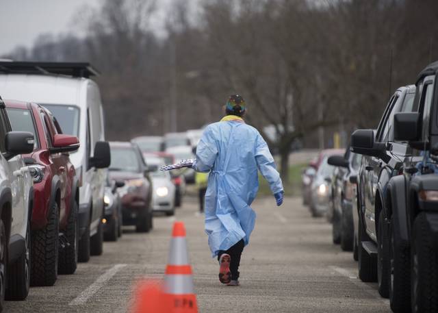 Coronavirus testing at Pittsburgh Zoo parking lot draws another big crowd