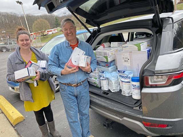 2496337_web1_shr-dentistdonation-040220