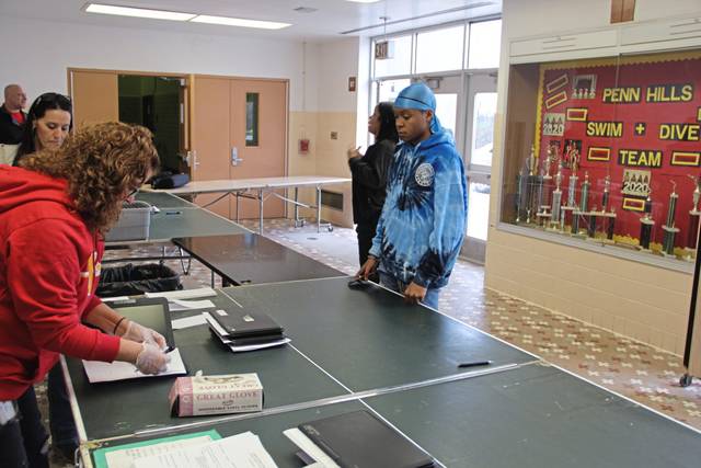 Penn Hills distributes Chromebooks to students for online learning