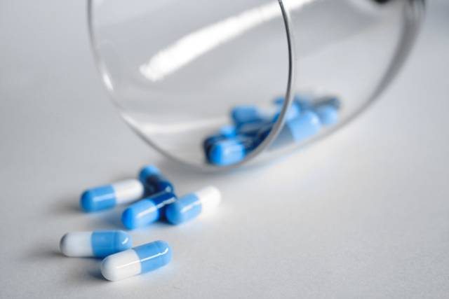 2516491_web1_WEB-pills
