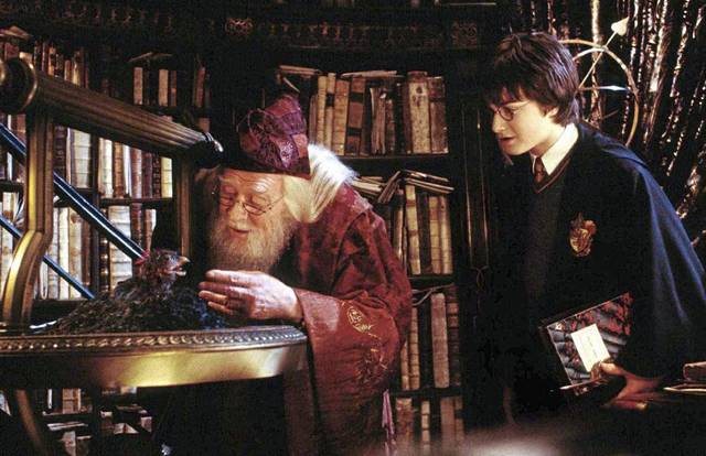 2517100_web1_gtr-tk-harrypotter-022119